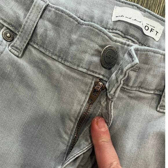 Ann Taylor LOFT Modern Skinny Jeans Denim Stretch Light Wash Gray Size 27/4 - Picture 5 of 13